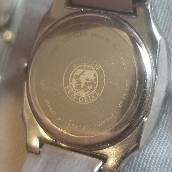 Citizen Women's Eco-Drive Stainless Steel Watch EW - Picture 4 of 4